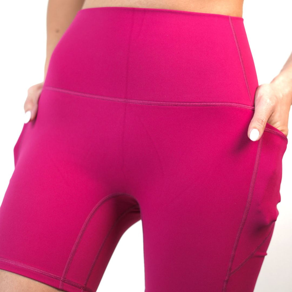 SHE RISES YOGA SHORTS