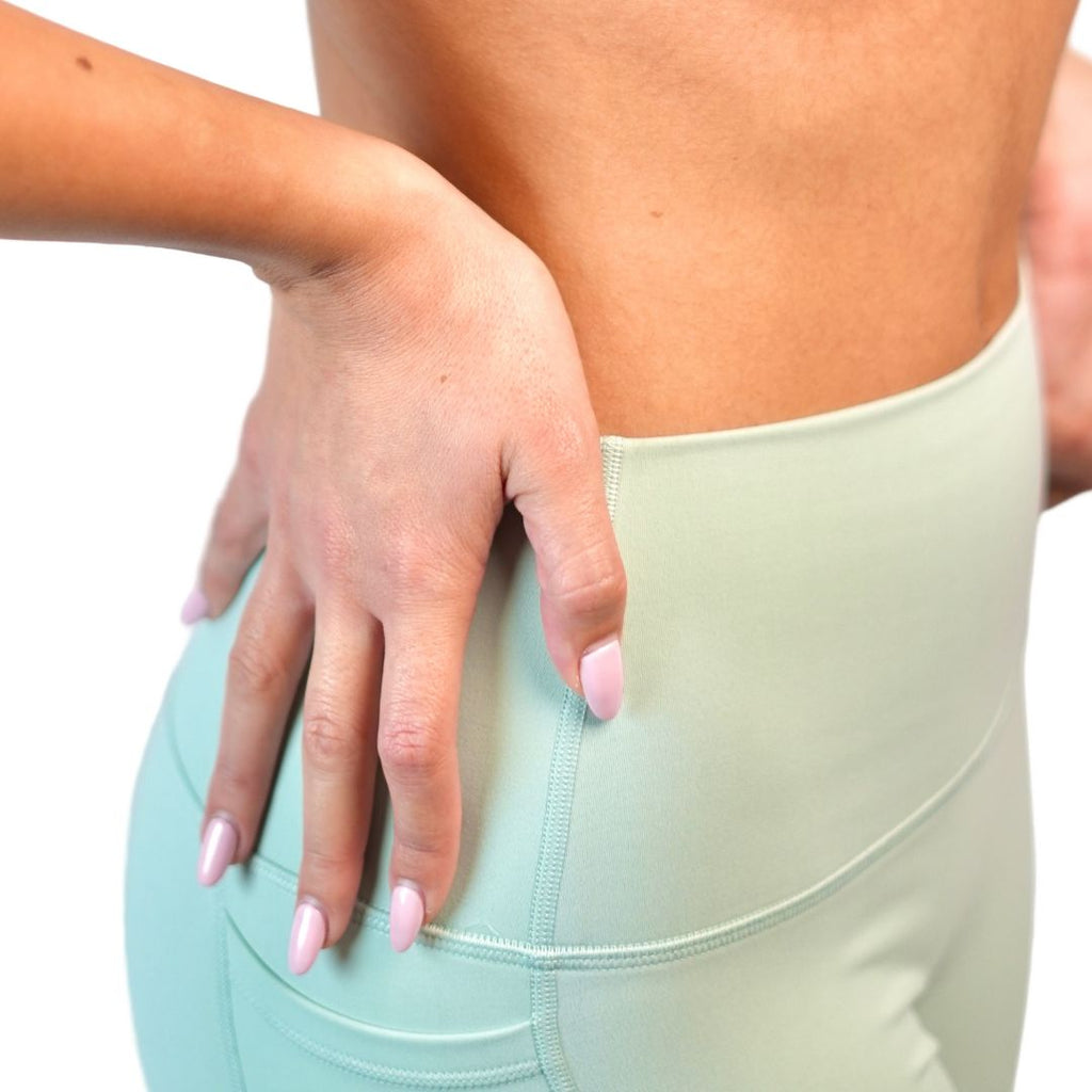SHE RISES YOGA SHORTS